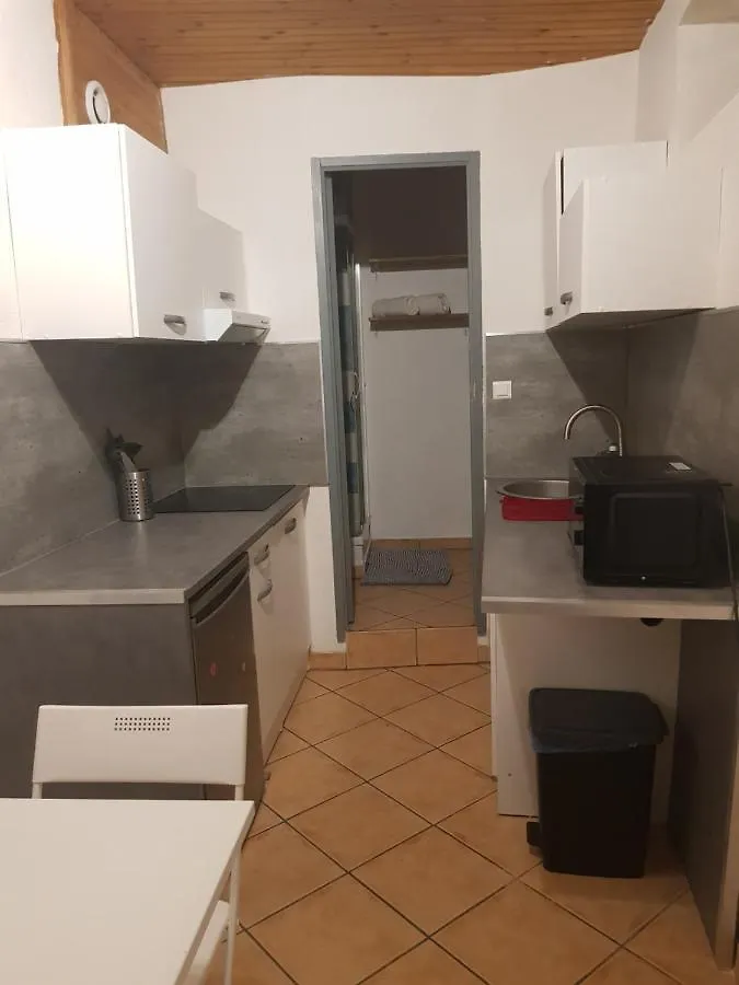 Appartement Studio-Centre Ville LʼIsle-sur-la-Sorgue France